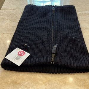Lululemon Wool Be Cozy Snood